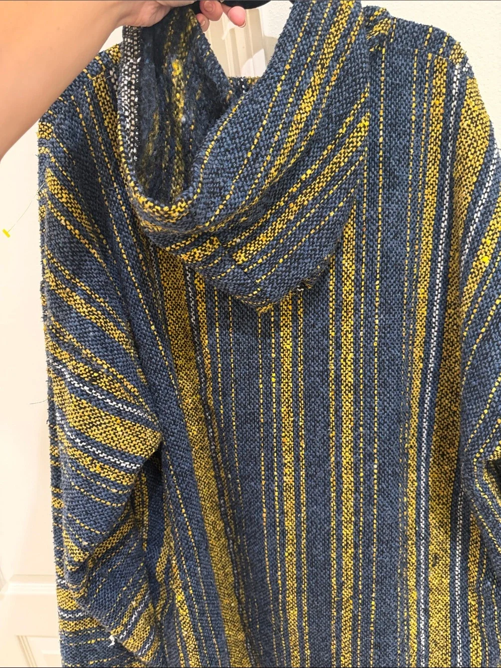 Earthbound trading xxl hooded sweater blue and yellow